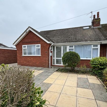 Linden Ave Bungalow Thornton  外观 照片